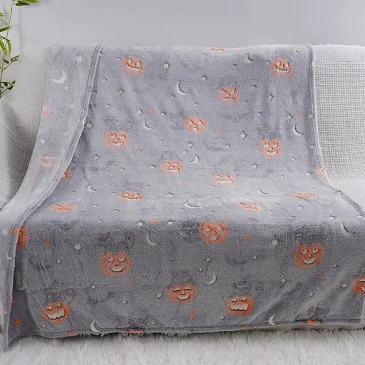 Glow in the Dark Flannel Blanket with Playful Hallowen Pumpkin (S126 / 150 x 200CM) - Versatile Soft Plush Magic Throw Blanket, Durable High Density Woven & Machine Washable for All-Season Use