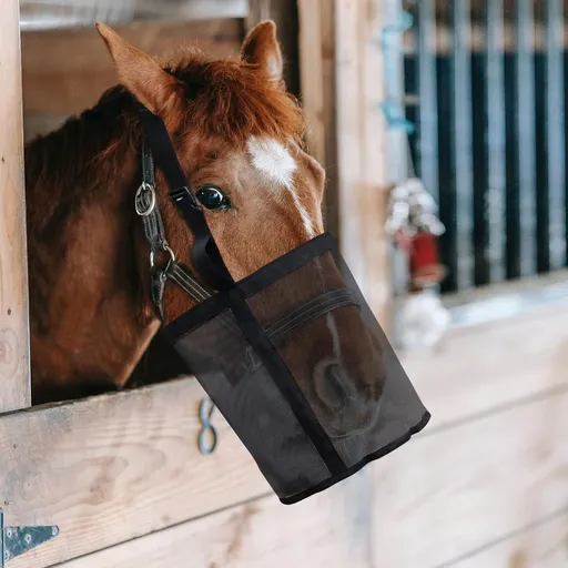 Horse Feed Bag Comfort Breathable Mesh Feed Bucket Heavy Duty Feed Bag with Adjustable Strap and Waterproof Bottom (Black)
