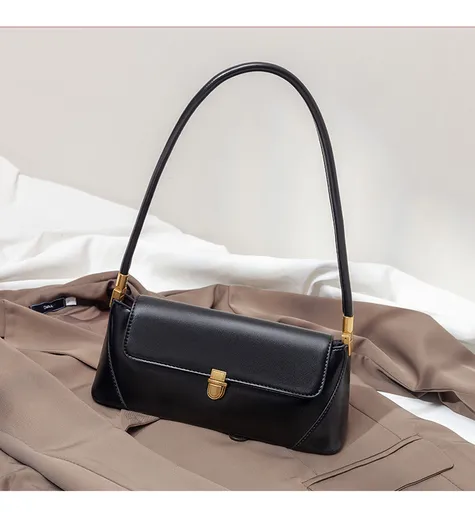 Black Elegant Vintage Baguette Shoulder Bag - Chic PU Leather Underarm Purse with Gold Clasp