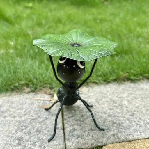 Cute Ant with Leaf Outdoor Wall Sculptures Metal Yard Art Garden Decorative