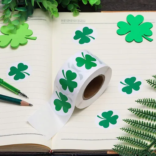500pcs St Patricks Day, Lucky Irish Green Clover Stickers for St Patrick's Day Party Decorations,Cards, Gift Bags