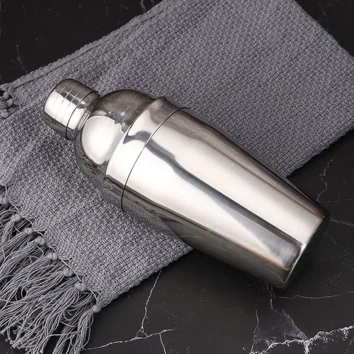 550ml Cocktail Shaker, Leak‑Proof Stainless Steel Martini Mixer with Built‑in Strainer for Home Mixology